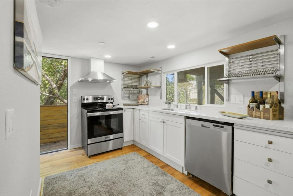 30 Fair Drive