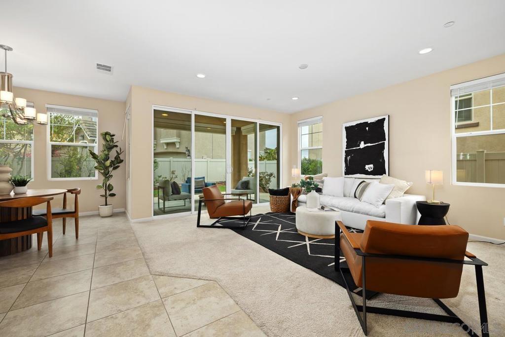 6729 Golden Glen
