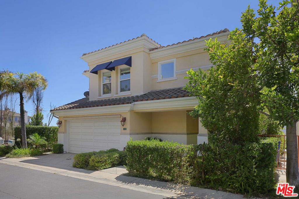 Photo of 1492 Paseo De Oro, Los Angeles, CA 90272 (MLS # 26874017)
