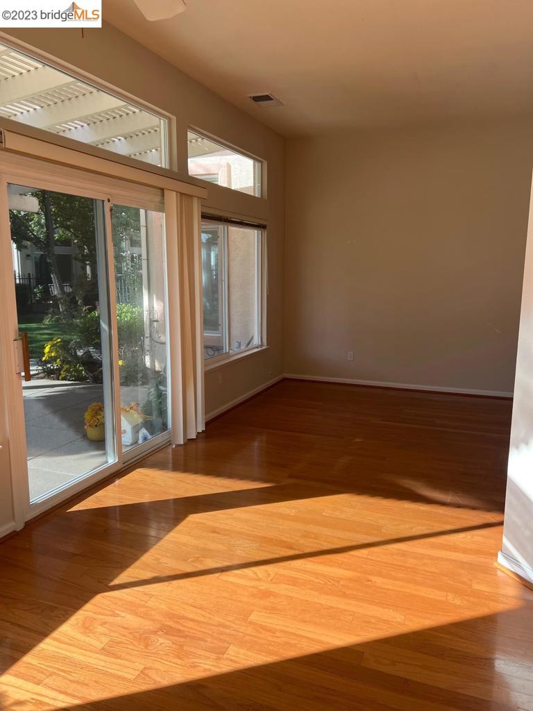 SUMMERSET - Residential Lease