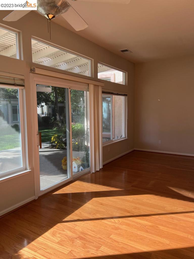 SUMMERSET - Residential Lease