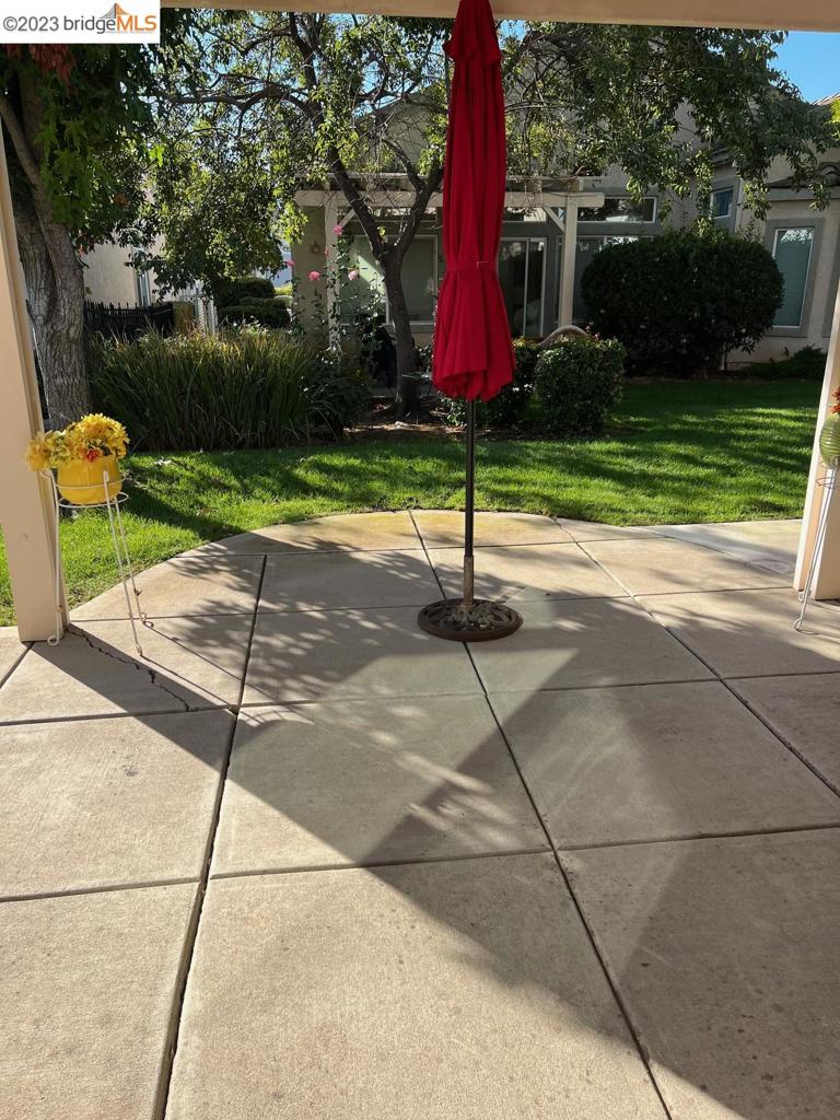 SUMMERSET - Residential Lease