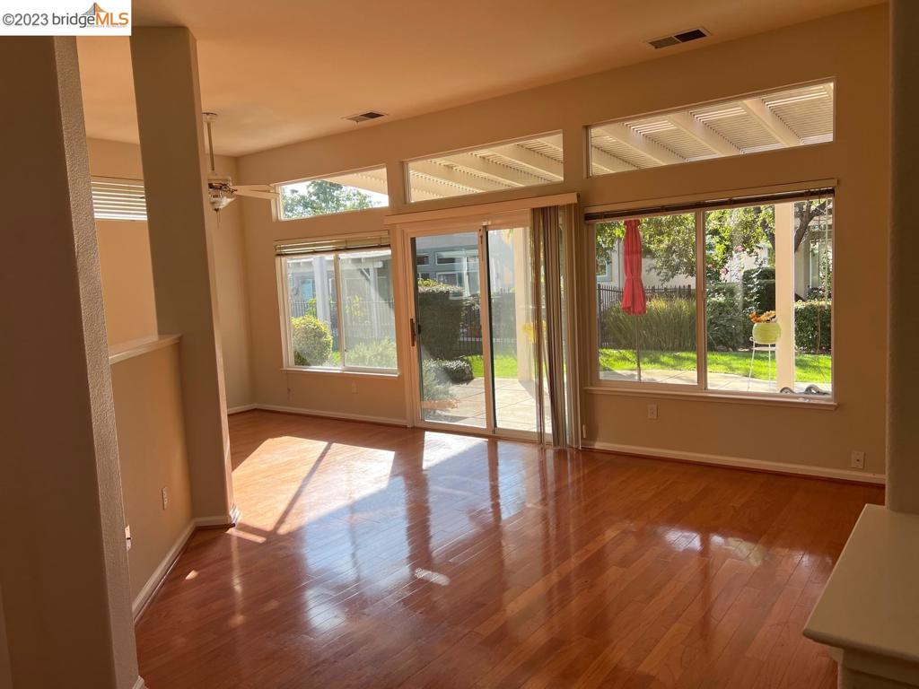 SUMMERSET - Residential Lease