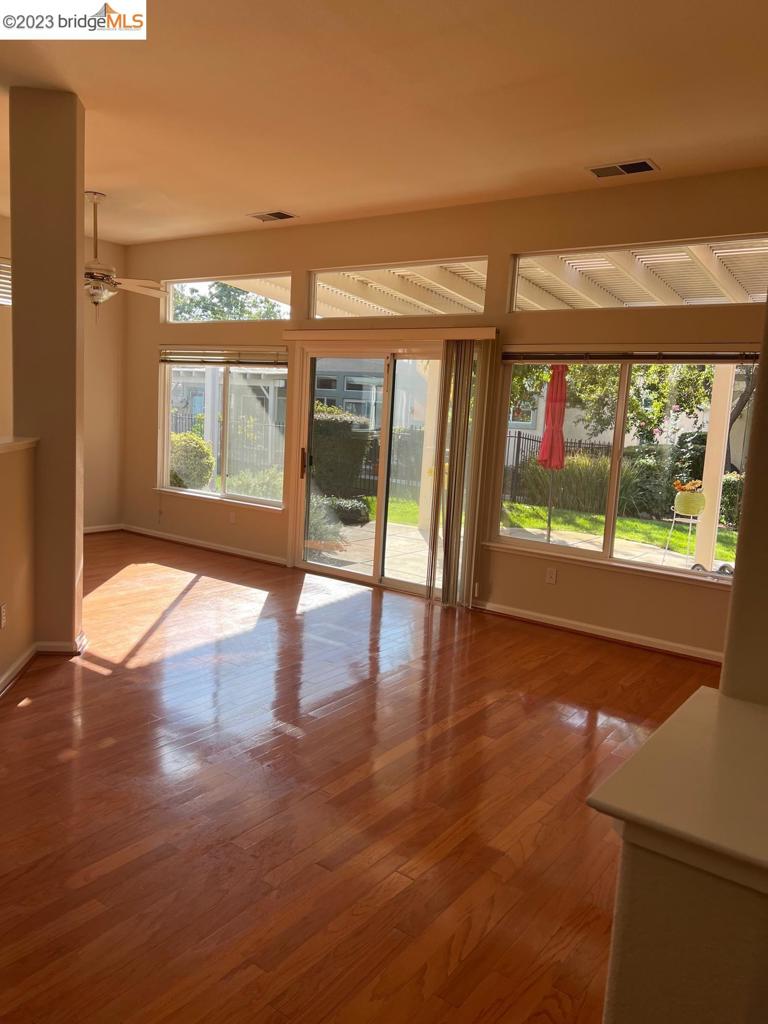 SUMMERSET - Residential Lease