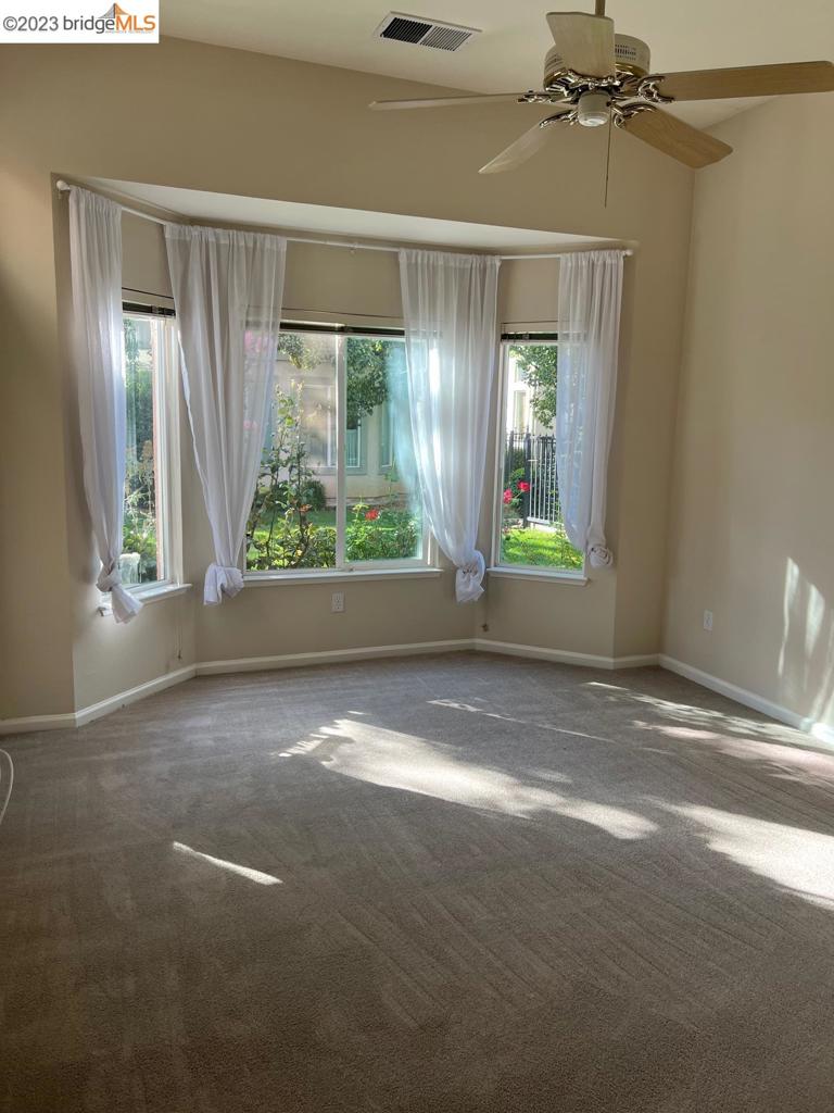 SUMMERSET - Residential Lease