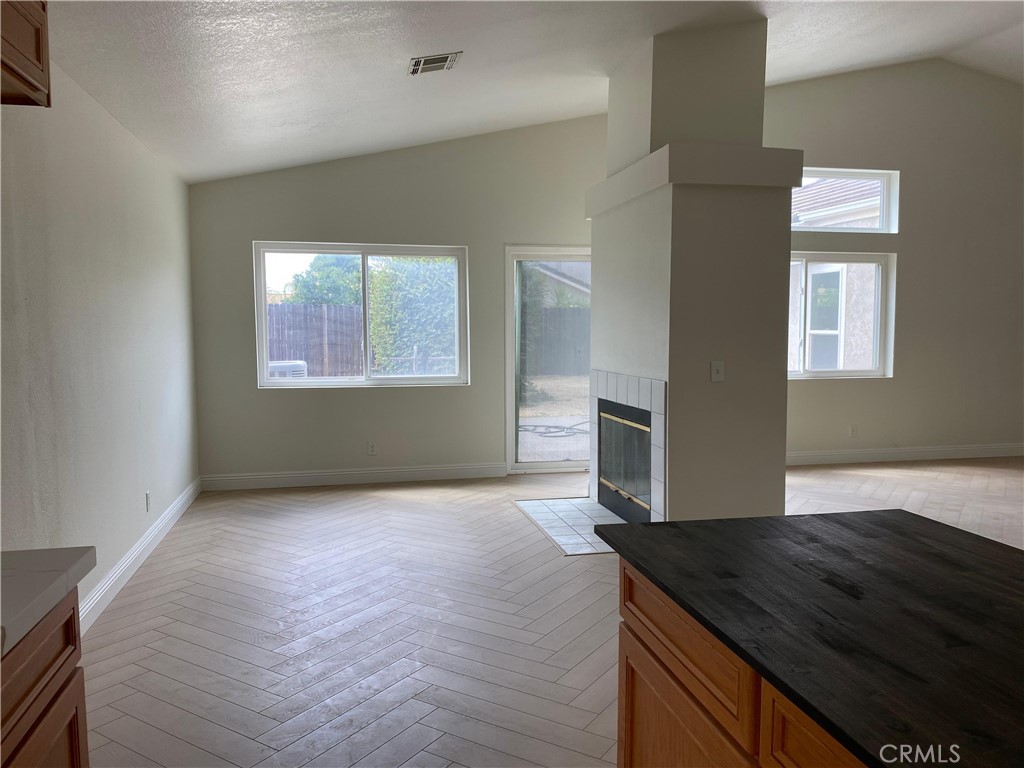 32575 Buckhorn