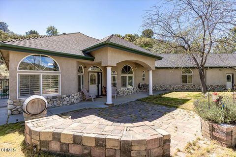 Photo of 26050 Cumberland Road, Tehachapi, CA 93561 (MLS # V1-35441)