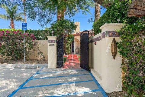 Tiny photo for 520 Chuckwalla Road, Palm Springs, CA 92262 (MLS # 219149880PS)