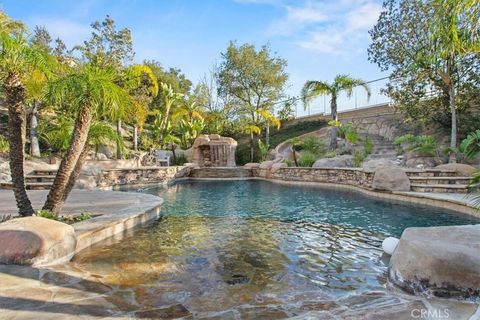 Photo of 3308 Crosspointe Court, Simi Valley, CA 93065 (MLS # SR26021430)