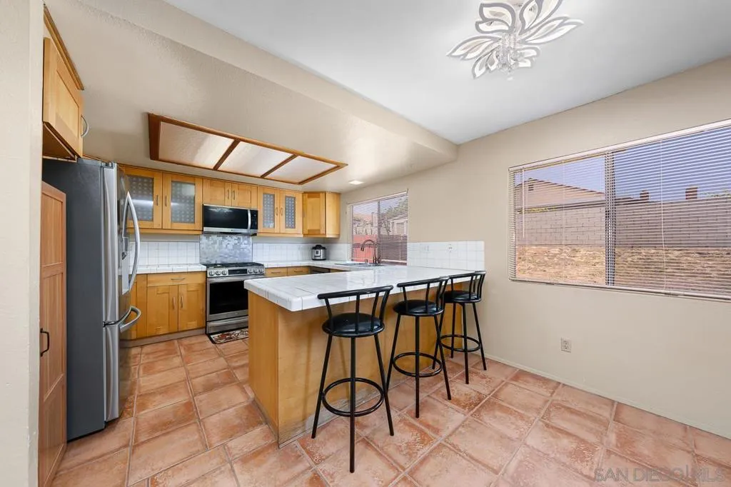 Spring Valley, California 91977, United States, 4 Bedrooms Bedrooms, ,3 BathroomsBathrooms,Residential,Active,164315