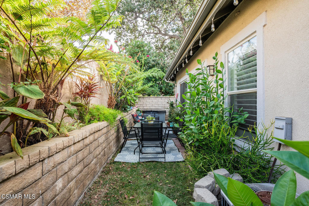 Case Flores-460 - 1004942 - Residential