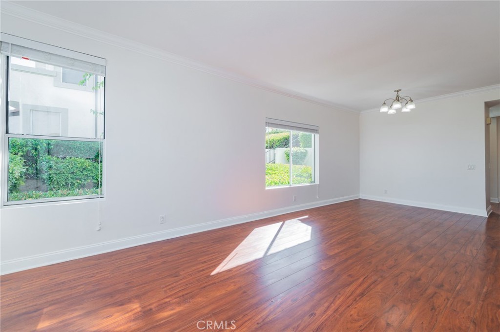 La Vista (LVIS) - Residential