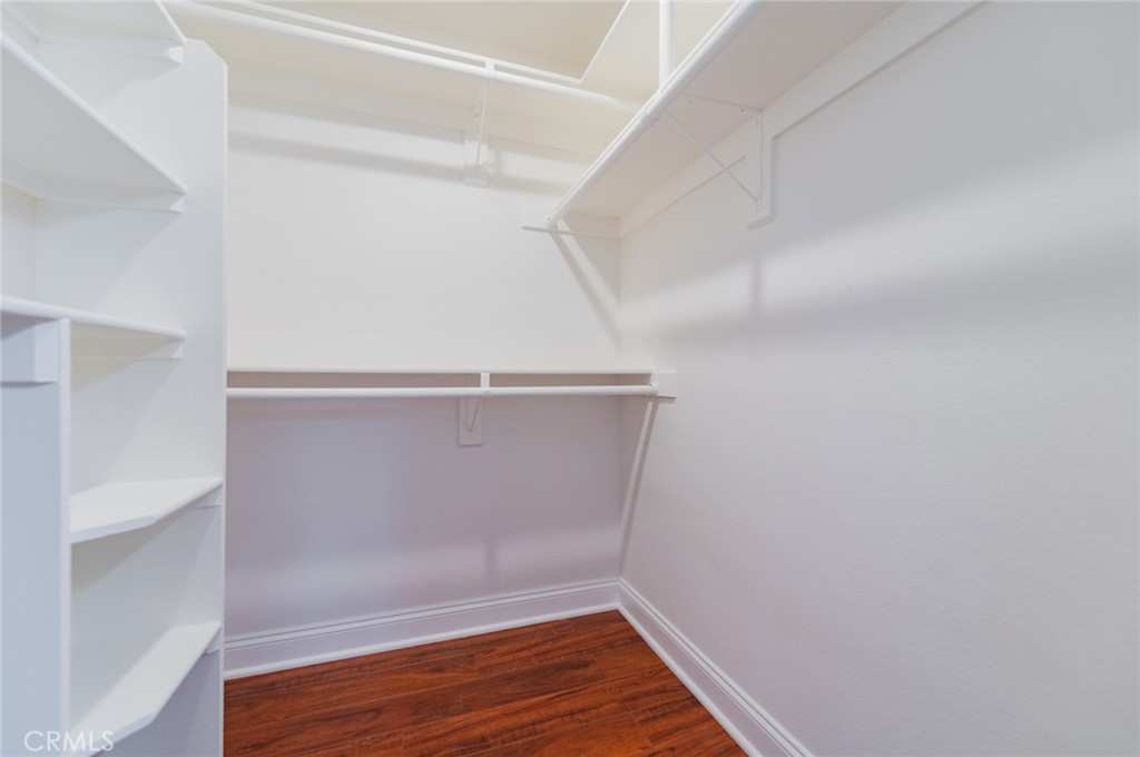 La Vista (LVIS) - Residential