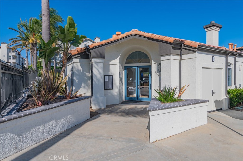 La Vista (LVIS) - Residential