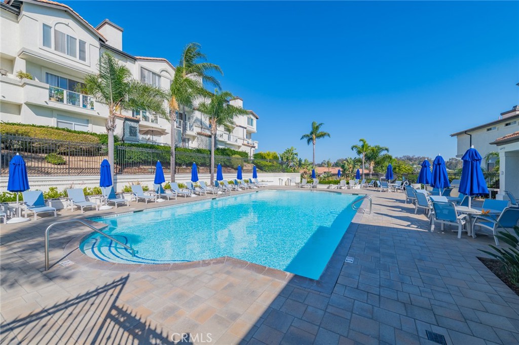 La Vista (LVIS) - Residential