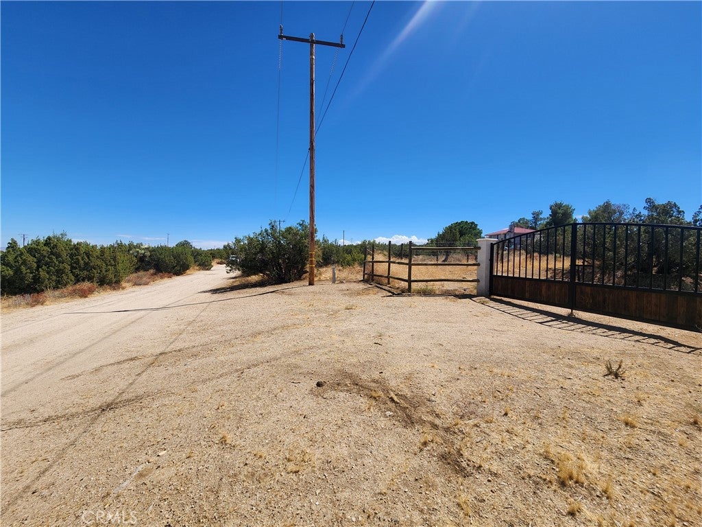 985 Cholla Road