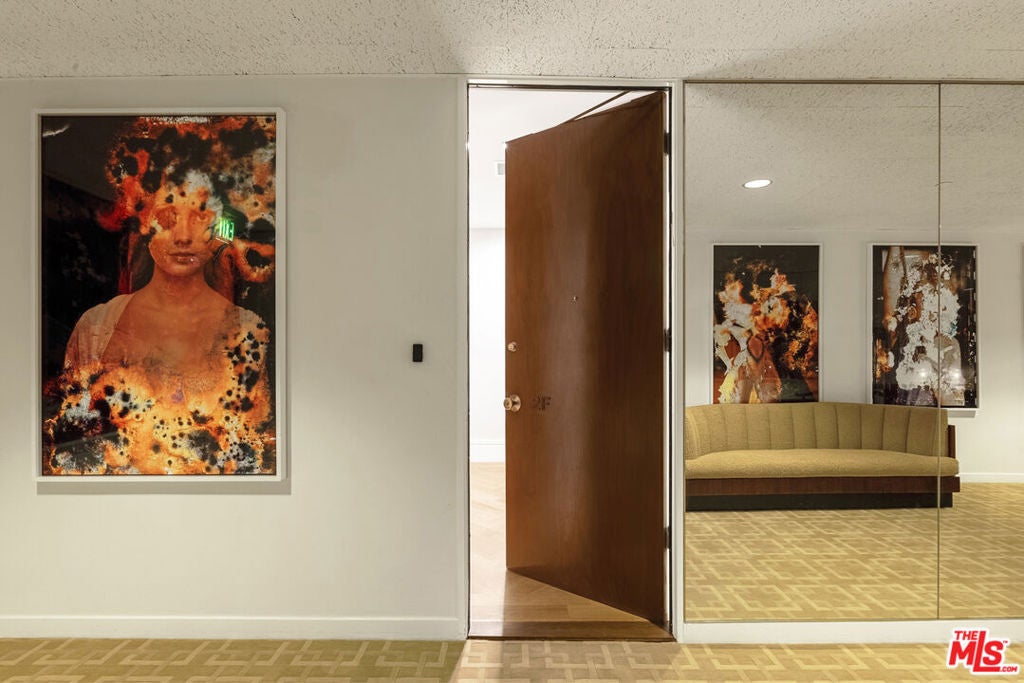 10375 Wilshire Boulevard 2F, Los Angeles CA 90024