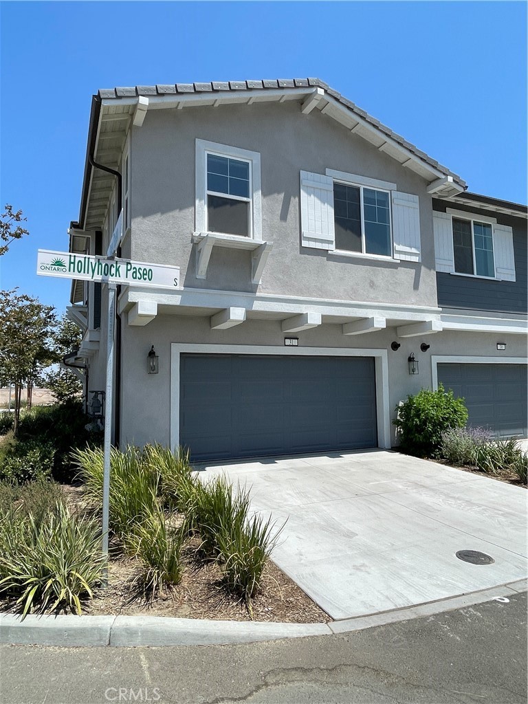 Check out this Corner (Premium) lot stylish 3-bedroom, 2.5-bath townhome with its own driveway that fits up to 4 extra cars! It’s in a great spot, just steps from the community pool, splash pad, and playground.
Inside, you’ll love the modern vibe with upgraded laminate floors downstairs, cozy carpet upstairs, and a sleek kitchen with quartz counters, stainless steel appliances, and a cool tile backsplash.
The solar panels are fully paid off (big savings!), and recessed lighting throughout keeps it bright and fresh. The primary suite has dual sinks and an upgraded tile shower.
Walk to 99 Ranch, Costco, and tons of shops and restaurants. Plus, you’re close to the 60, 15, and 71 for easy commuting.
Move-in ready and in a perfect location — don’t miss it!