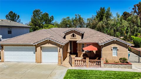 Photo of 16693 Weeping Willow Dr, Riverside, CA 92503 (MLS # TR26080981)