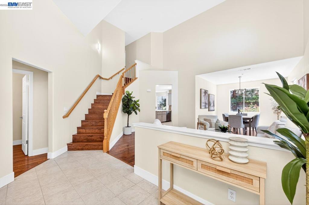 1183 Vintner Pl.