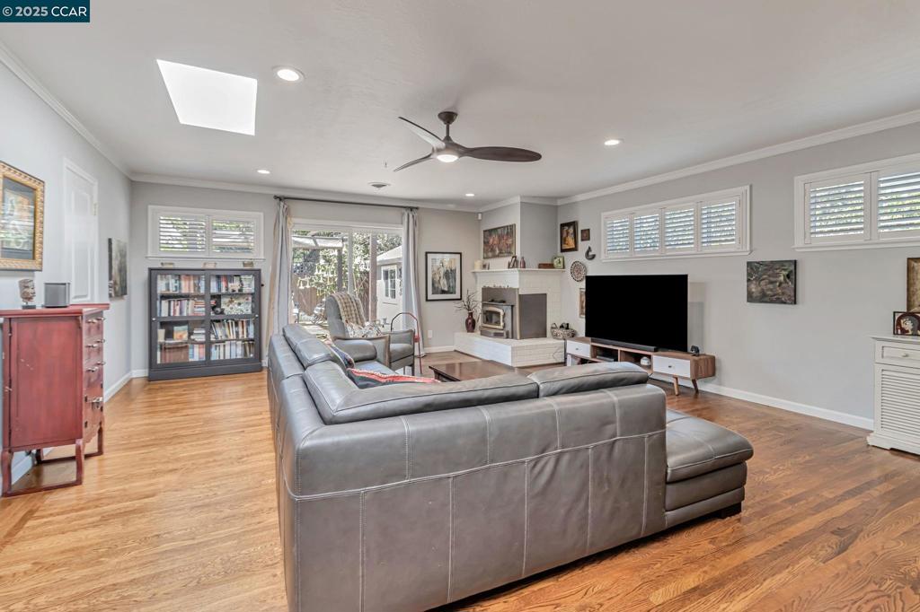 RICHMOND HEIGHTS - Residential