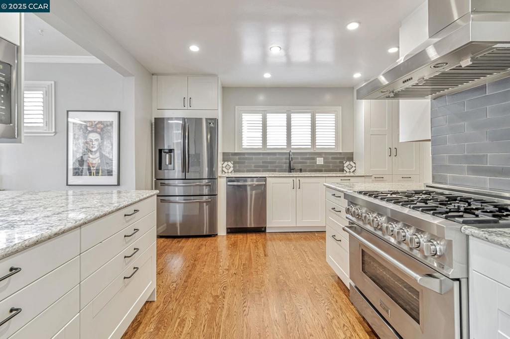 RICHMOND HEIGHTS - Residential