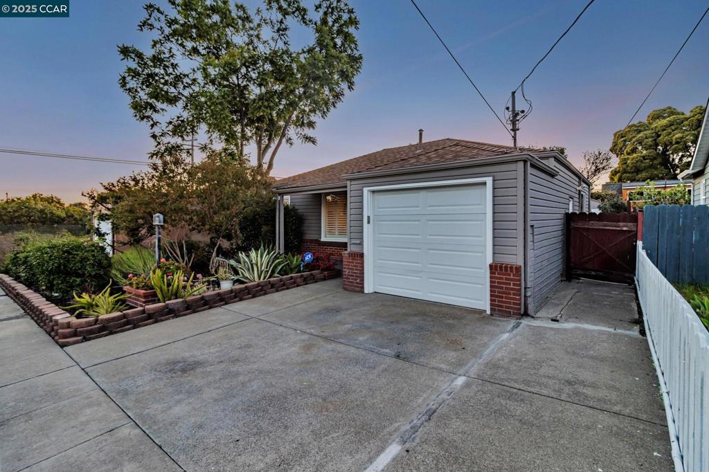RICHMOND HEIGHTS - Residential