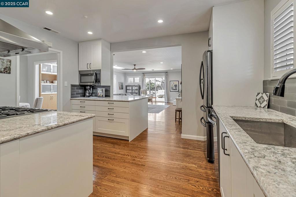 RICHMOND HEIGHTS - Residential
