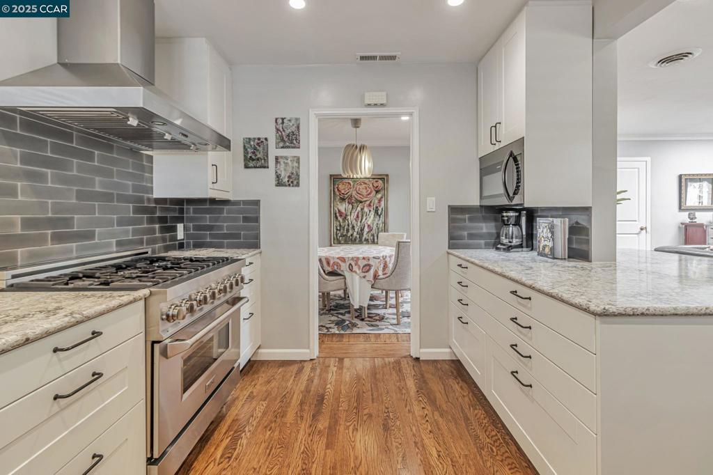 RICHMOND HEIGHTS - Residential