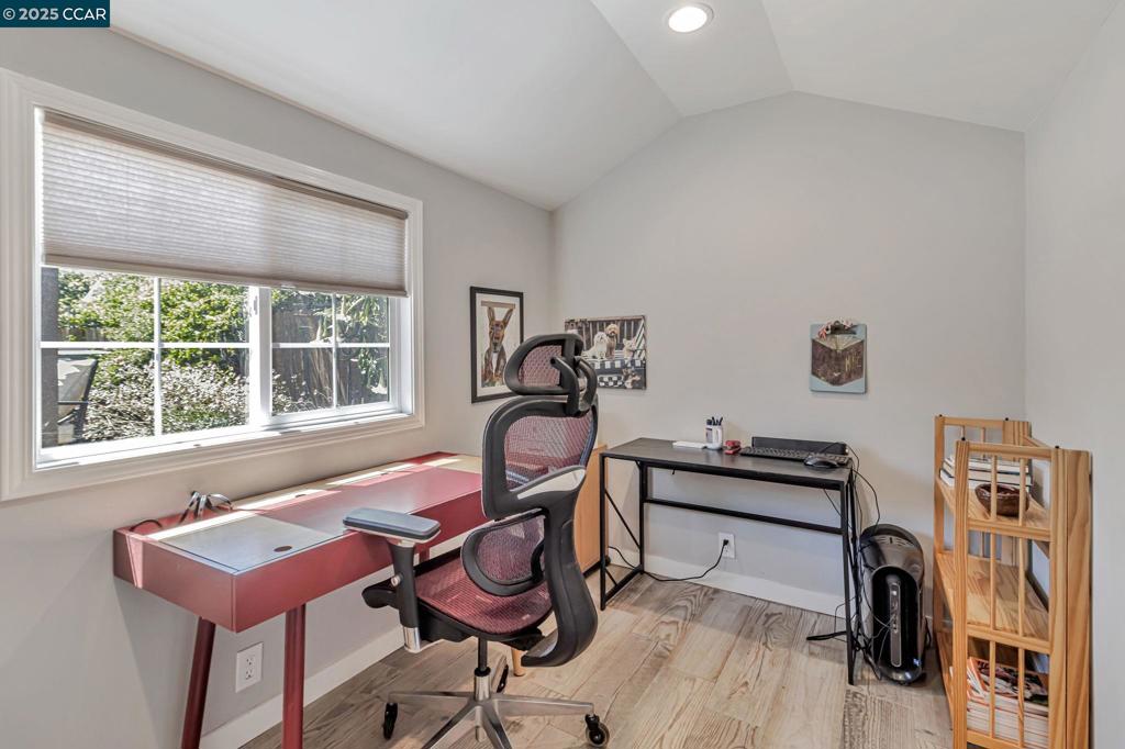 RICHMOND HEIGHTS - Residential