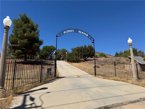 Photo of 34335 Agua Dulce Canyon Road, Agua Dulce, CA 91390 (MLS # SR25219512) Photo of 34335 Agua Dulce Canyon Road, Agua Dulce, CA 91390 (MLS # SR25219512)