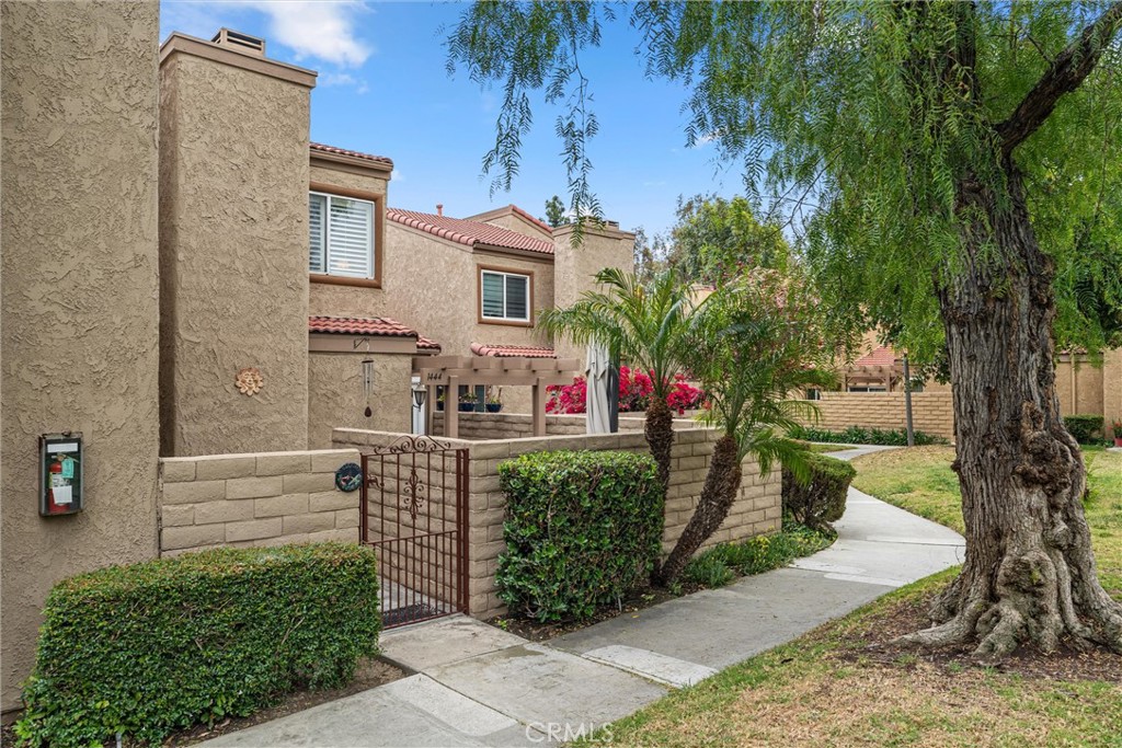 1444 Calle Grande 110