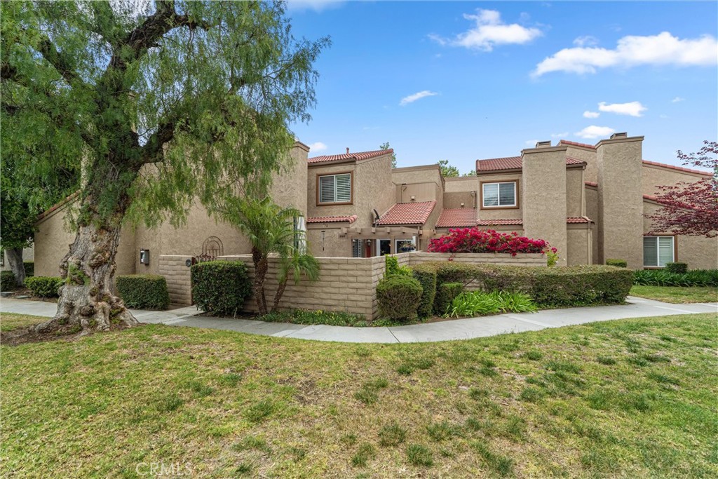 1444 Calle Grande 110