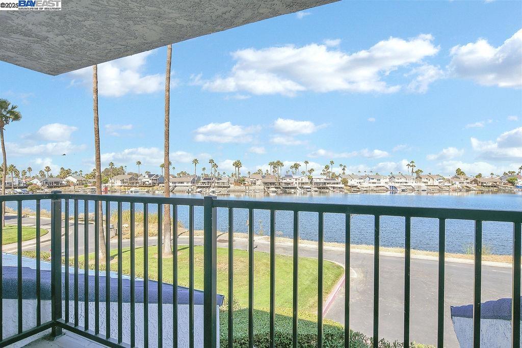 HARBOR BAY - Residential