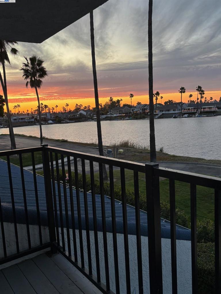 HARBOR BAY - Residential