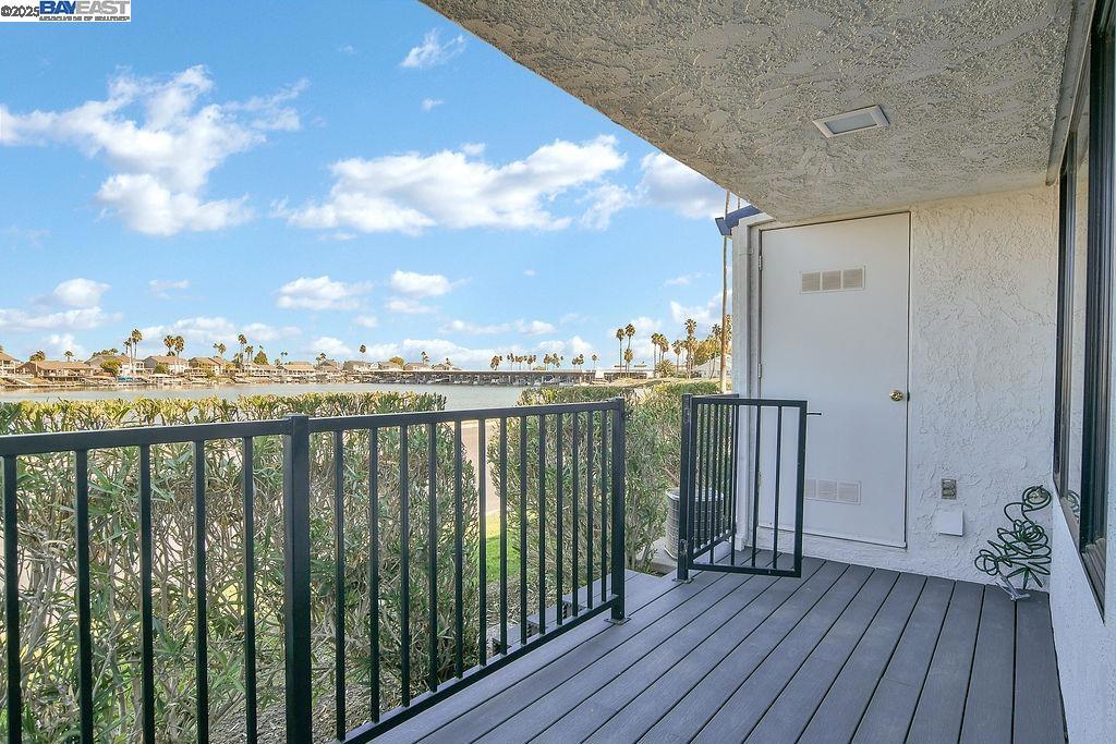 HARBOR BAY - Residential