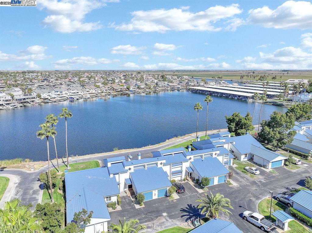 HARBOR BAY - Residential