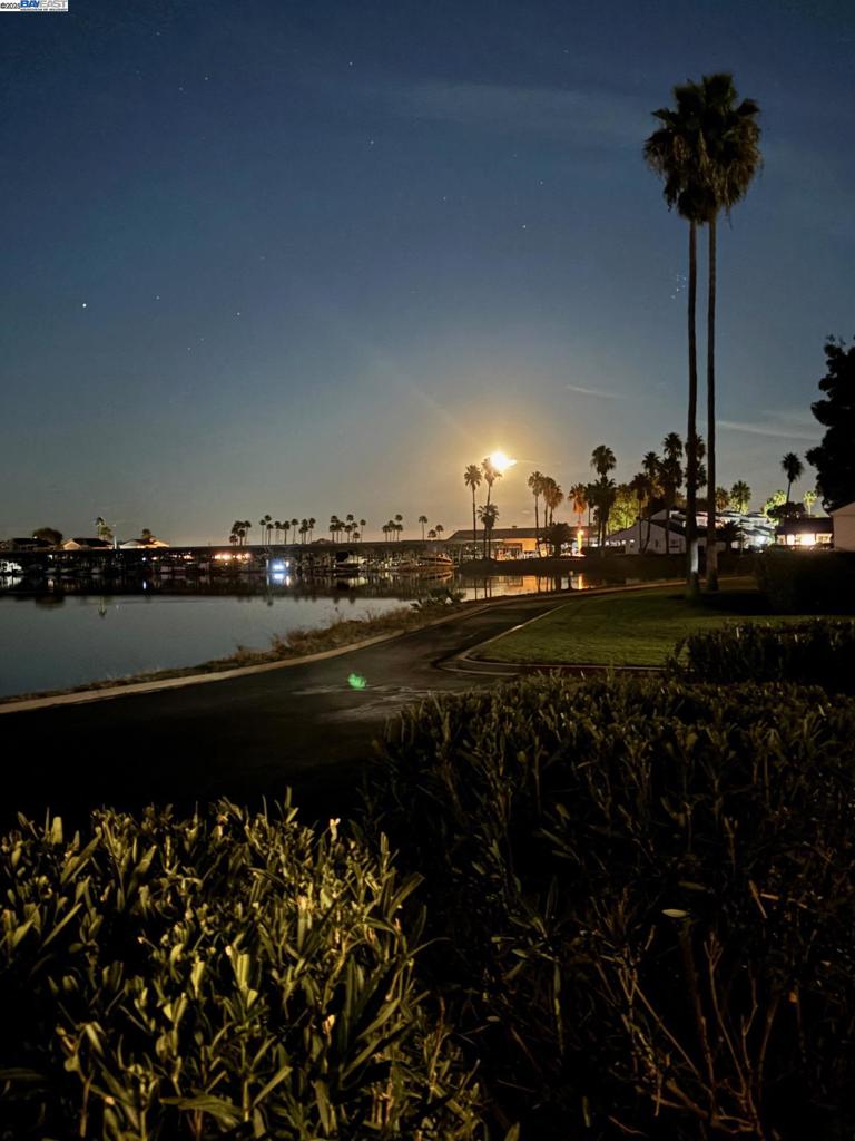 HARBOR BAY - Residential