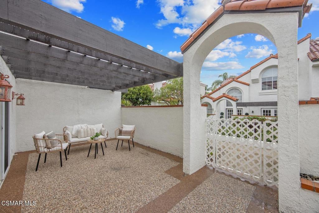 272 Camino Toluca