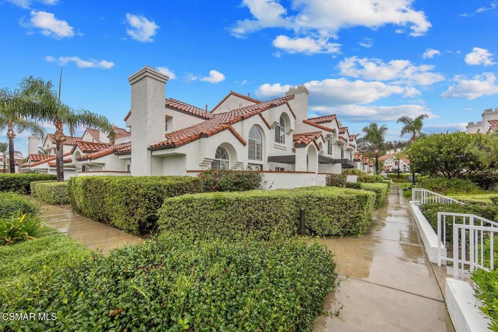 272 Camino Toluca