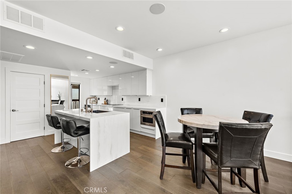 5322 Marina Pacifica Drive N