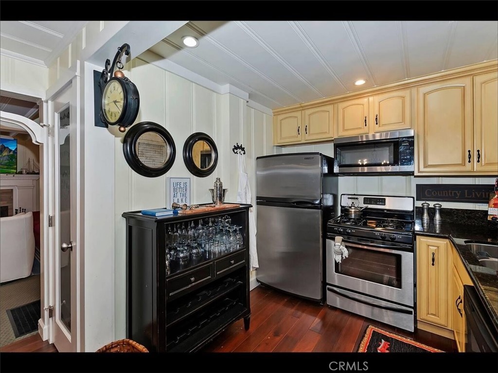 Arrowhead Woods (AWHW) - Residential Lease