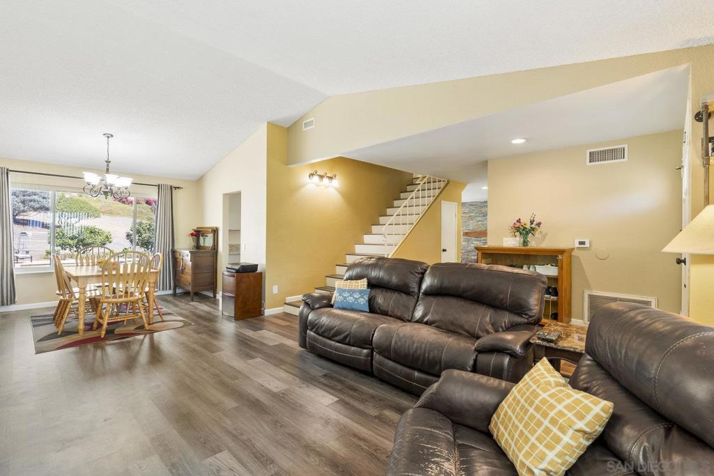 13879 Paseo Cardiel