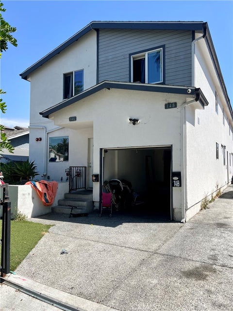 Photo of 146 E 94th Street, Los Angeles, CA 90003 (MLS # RS26222333)