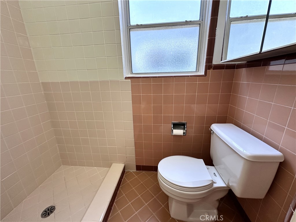 Bixby Knolls (BK) - Residential Lease