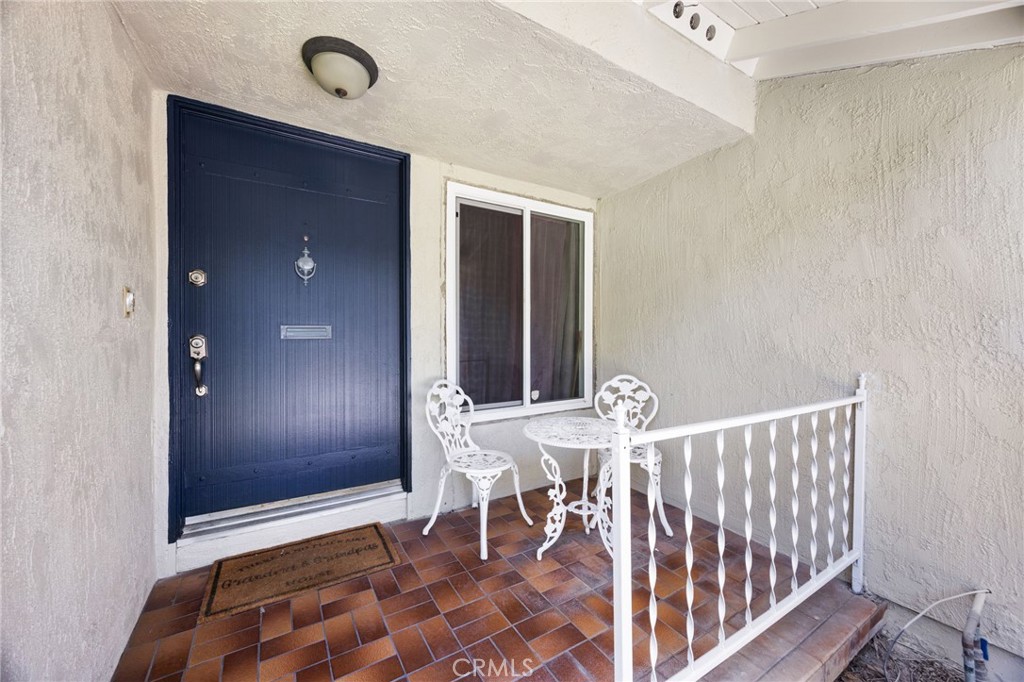 1130 E 21st