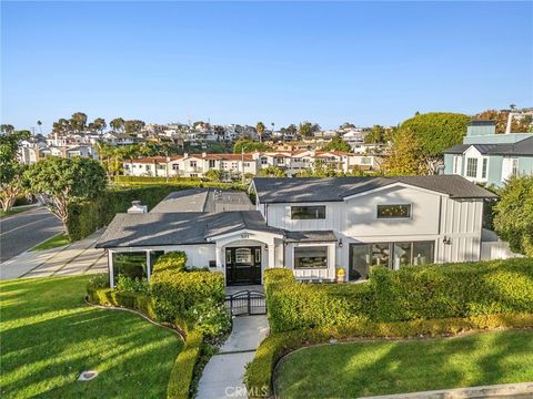 Photo of 301 Evening Canyon Rd, Corona Del Mar, CA 92625 (MLS # NP25260652)