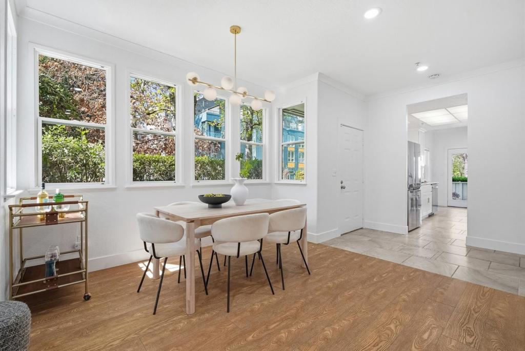 2291 Oaktree Drive 201