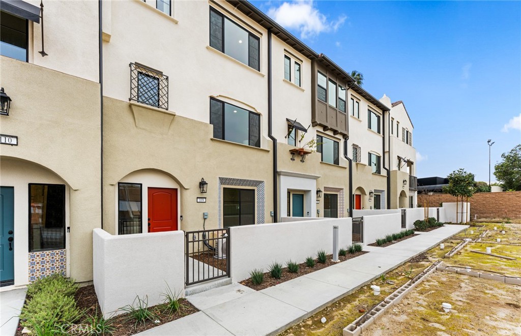 102 Sorrel Court