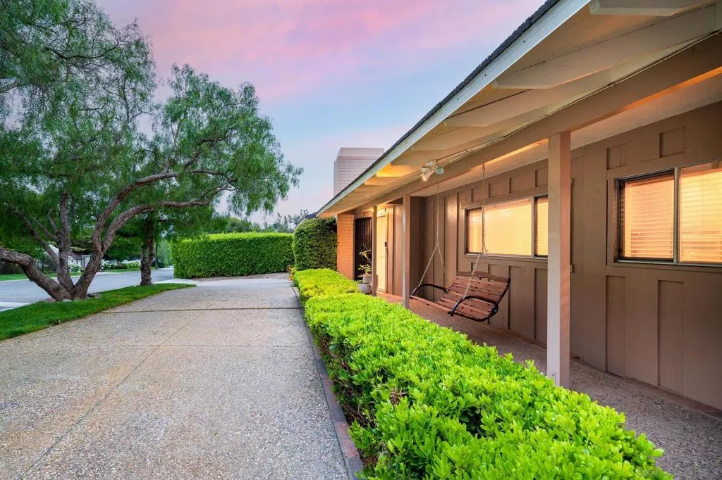 La Jolla, California 92037, United States, 3 Bedrooms Bedrooms, ,2 BathroomsBathrooms,Residential,Active,146629